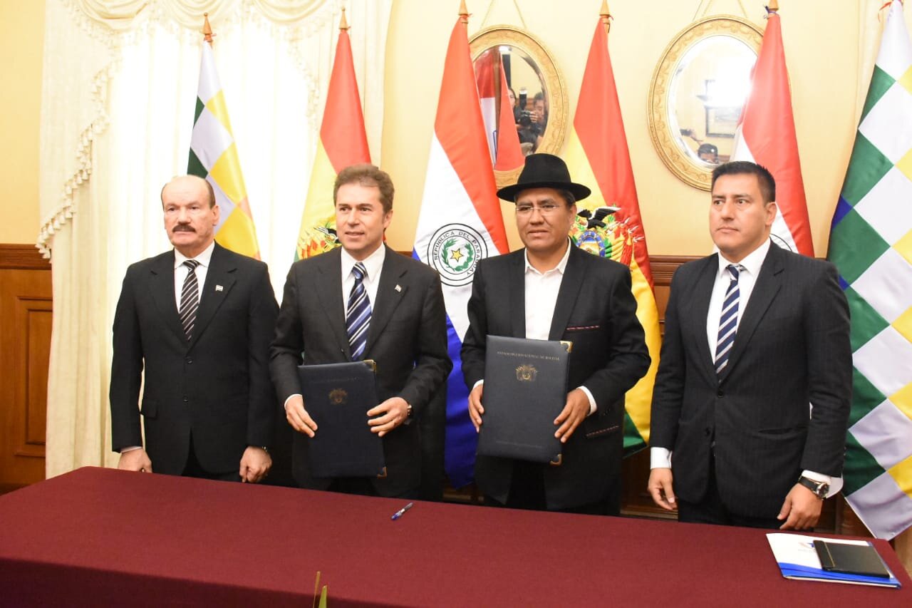 Bolivia y Paraguay firman histórico acuerdo en materias de seguridad, defensa y combate a la delincuencia 