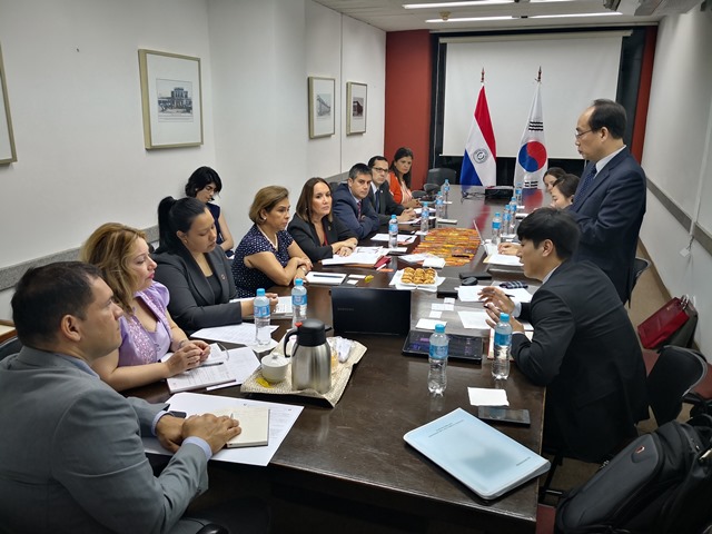 Corea comparte con Paraguay sus experiencias para el desarrollo