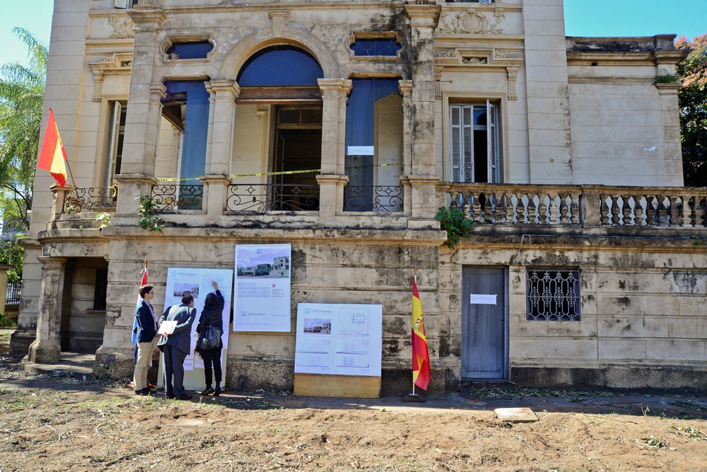 Canciller Loizaga efectuó la primera palada de las obras de rehabilitación del Palacete Peris, que será la nueva sede de la Embajada de España en Paraguay