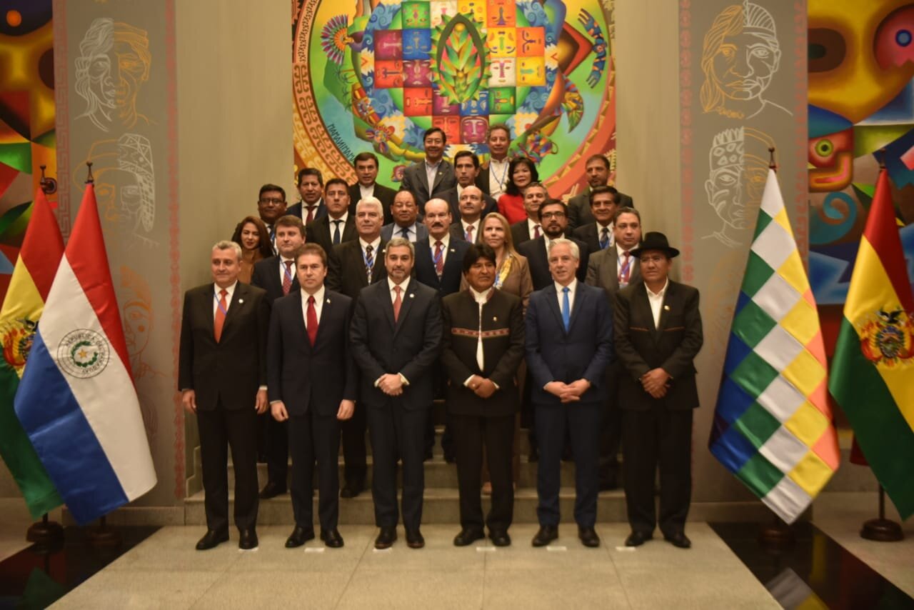 Presidente Morales destaca que Paraguay y Bolivia hoy viven tiempos de paz, integración y complementariedad