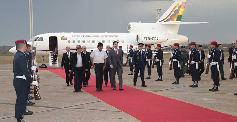 El Presidente de Bolivia llegó para asistir a la ceremonia de asunción del Presidente Mario Abdo Benítez