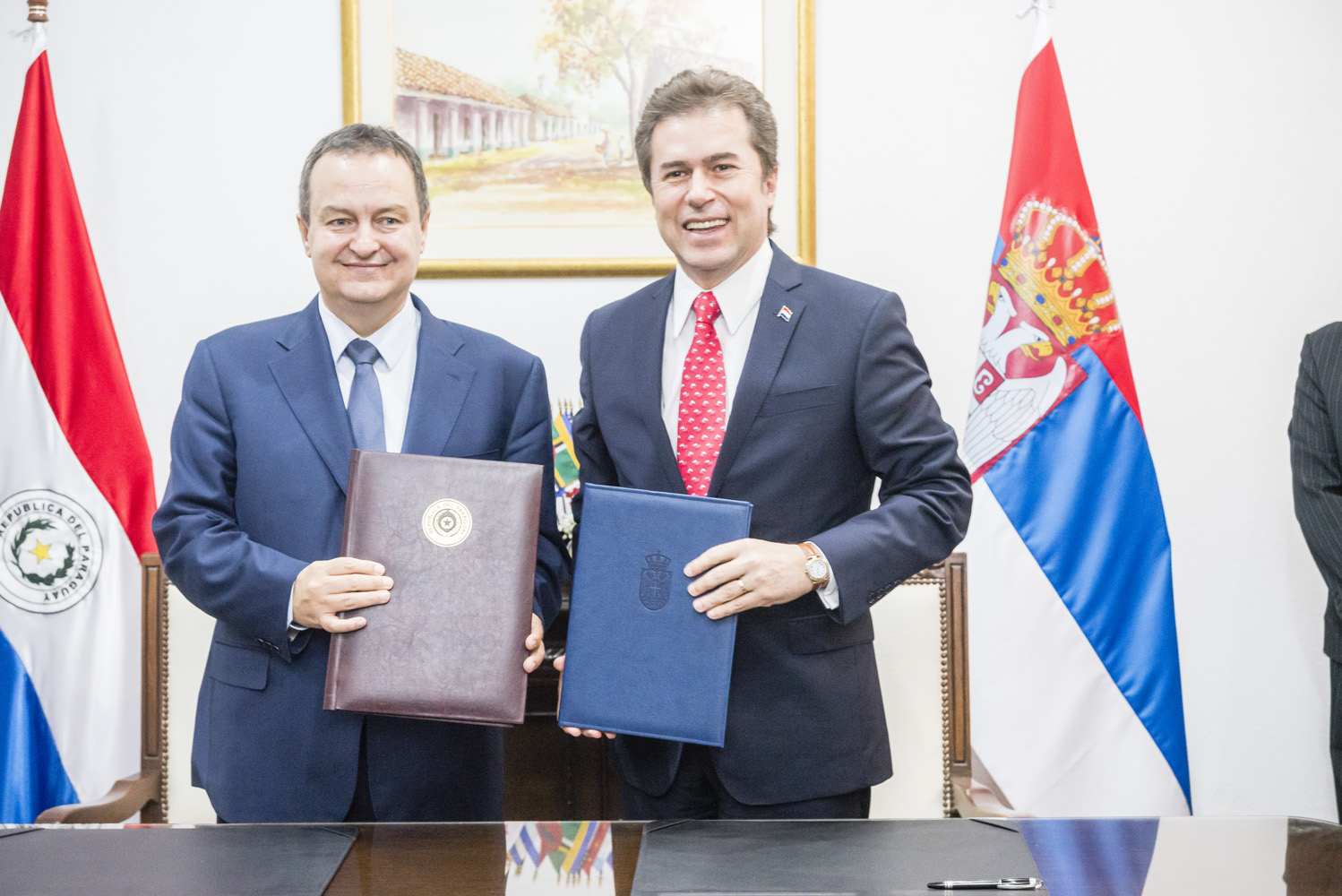 Paraguay y Serbia firman dos instrumentos bilaterales: supresión de visas y   consultas políticas