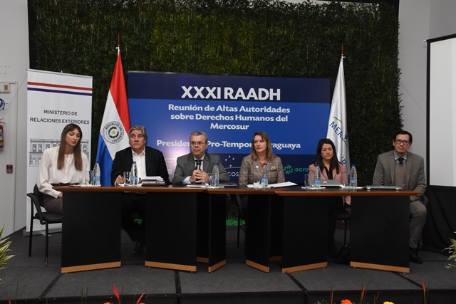Primer Seminario sobre Empresas y Derechos Humanos en Paraguay