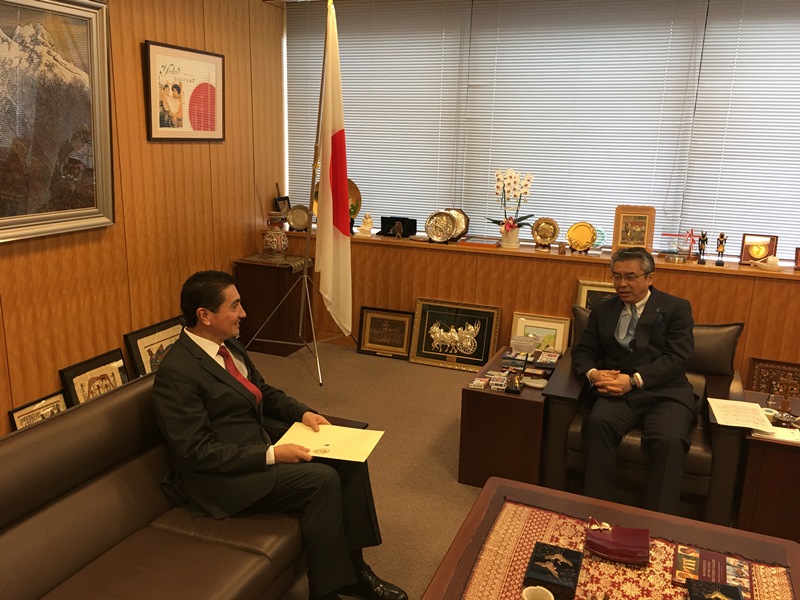 Embajador Florentin presentó copia de sus Cartas Credenciales ante el Japón