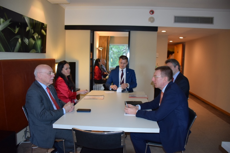 El Ministro Loizaga mantuvo una reunión bilateral con el Canciller de Letonia, en la ciudad de Buenos Aires.