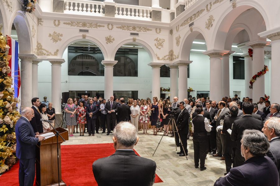 Canciller Loizaga agradeció el apoyo de funcionarios para afianzar la presencia del Paraguay en el contexto internacional