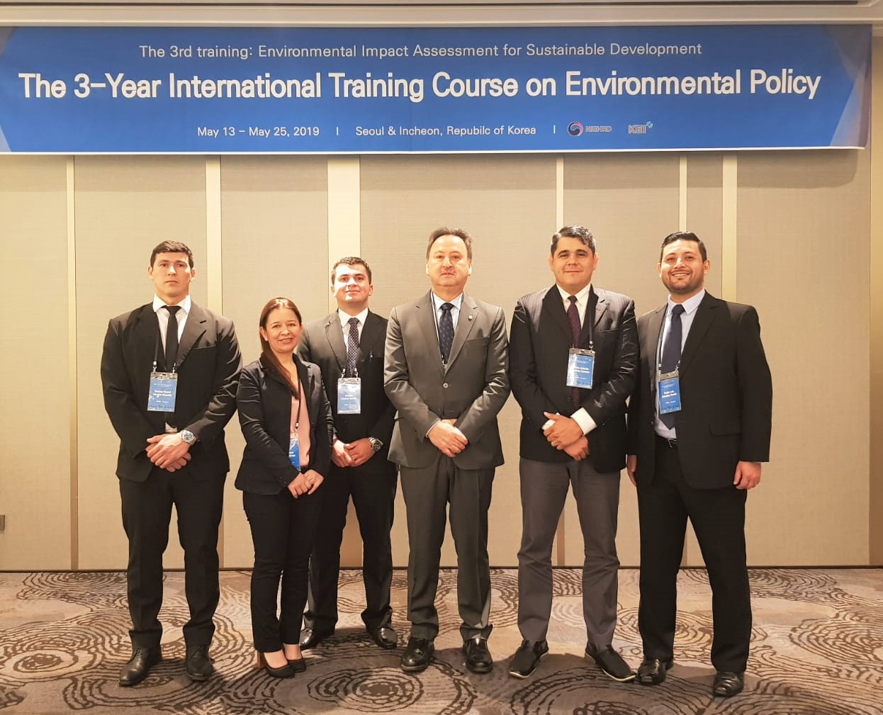 Funcionarios del MADES y MOPC participan en Corea de entrenamiento en impacto ambiental