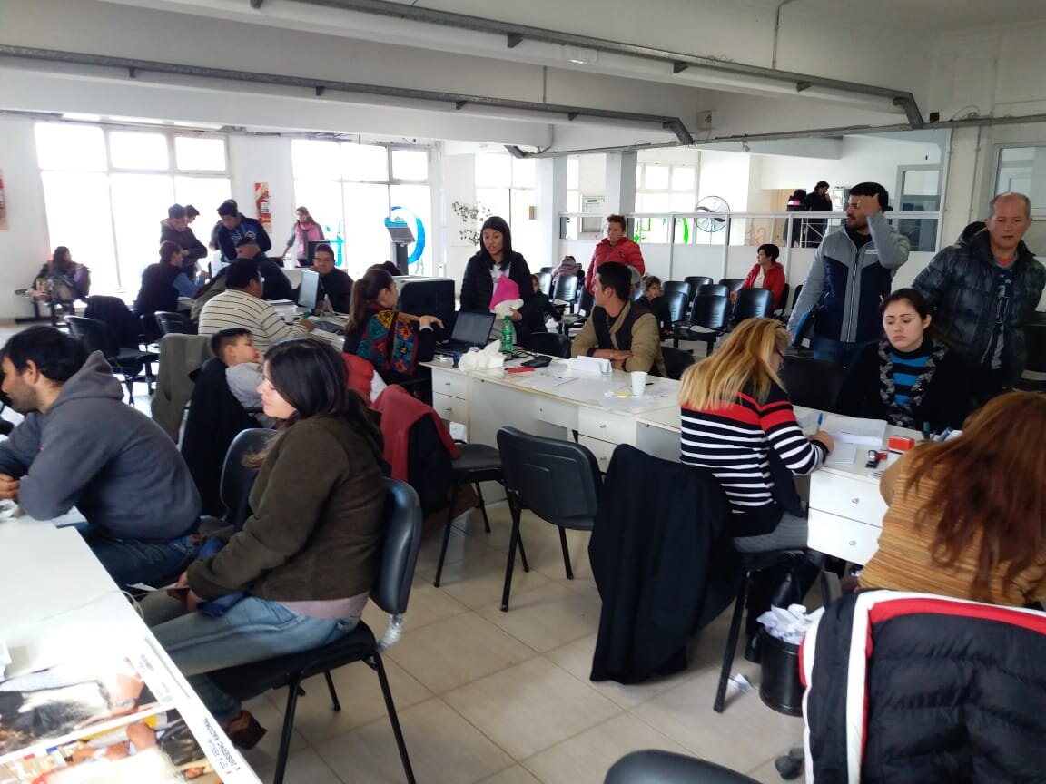 Consulado en La Plata brindó servicios a compatriotas residentes en la ciudad de Mar del Tuyú