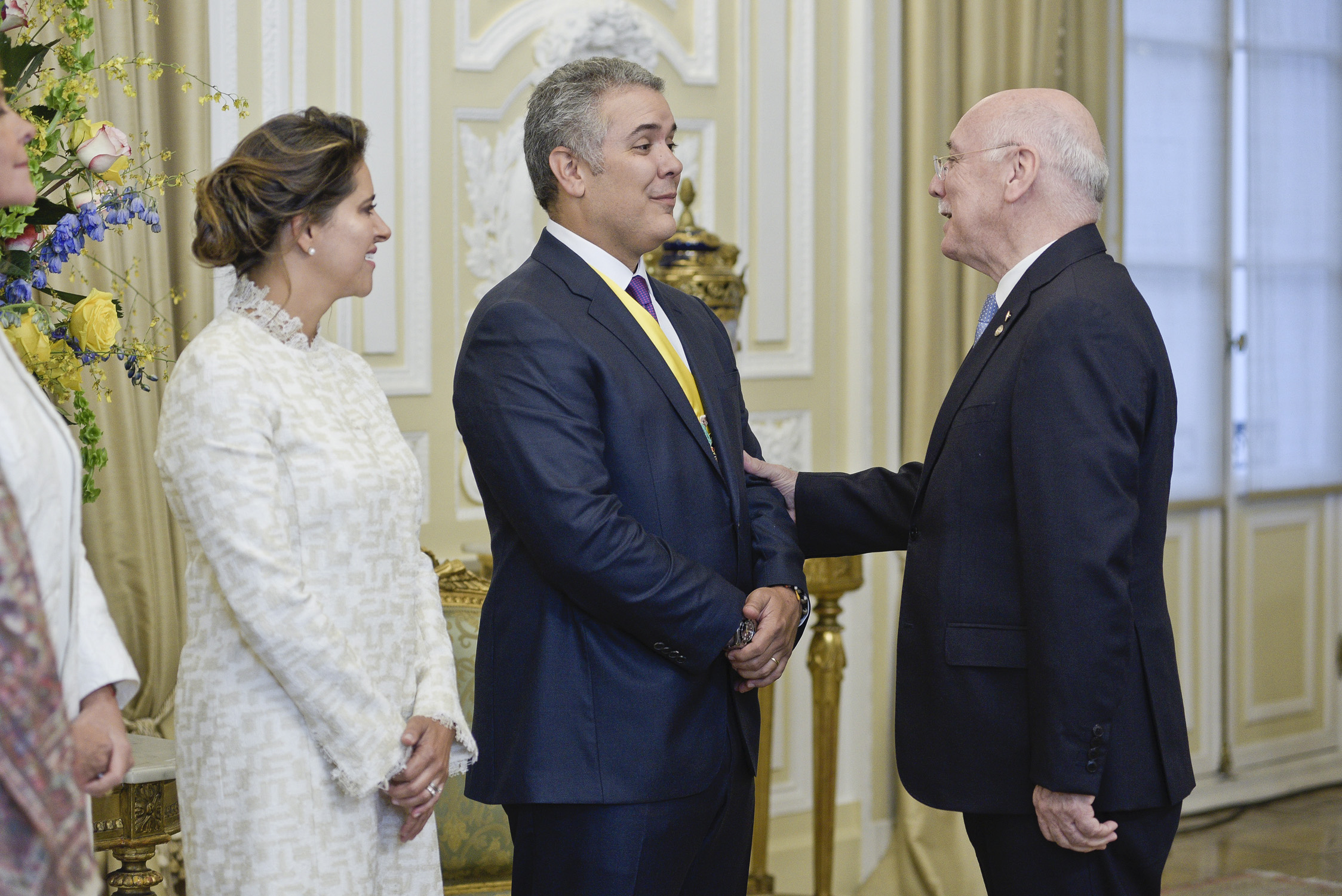 Vicepresidente Pucheta en representación del Paraguay presentó sus saludos al nuevo Presidente de Colombia Iván Duque Márquez