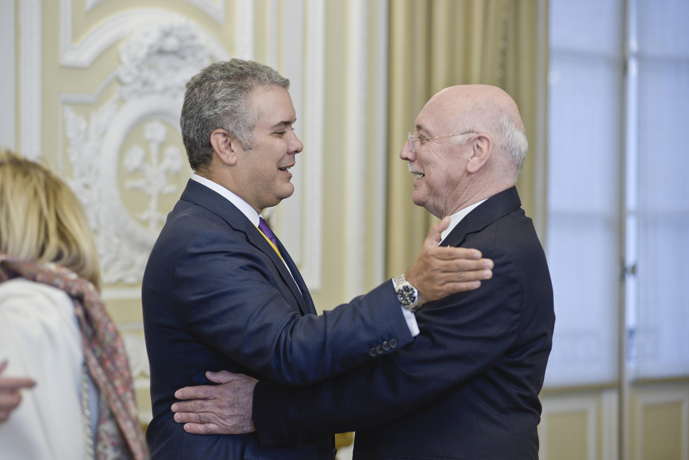 Vicepresidente Pucheta en representación del Paraguay presentó sus saludos al nuevo Presidente de Colombia Iván Duque Márquez