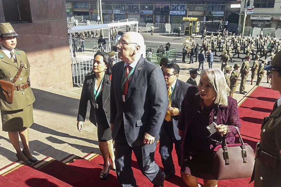 Canciller Loizaga representó al Presidente Cartes en actos de transmisión presidencial en Chile
