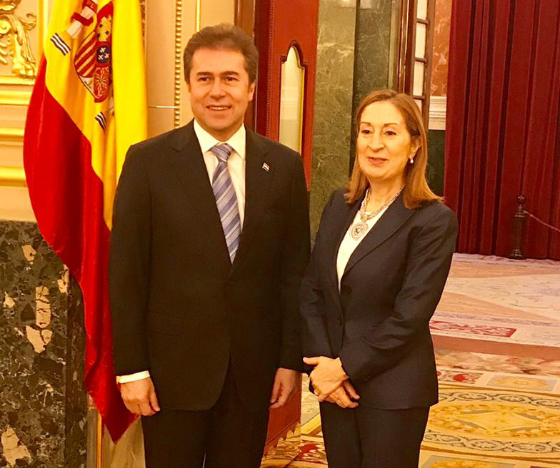 Presidenta Ana Pastor destaca liderazgo de Paraguay en defensa de la democracia en la región