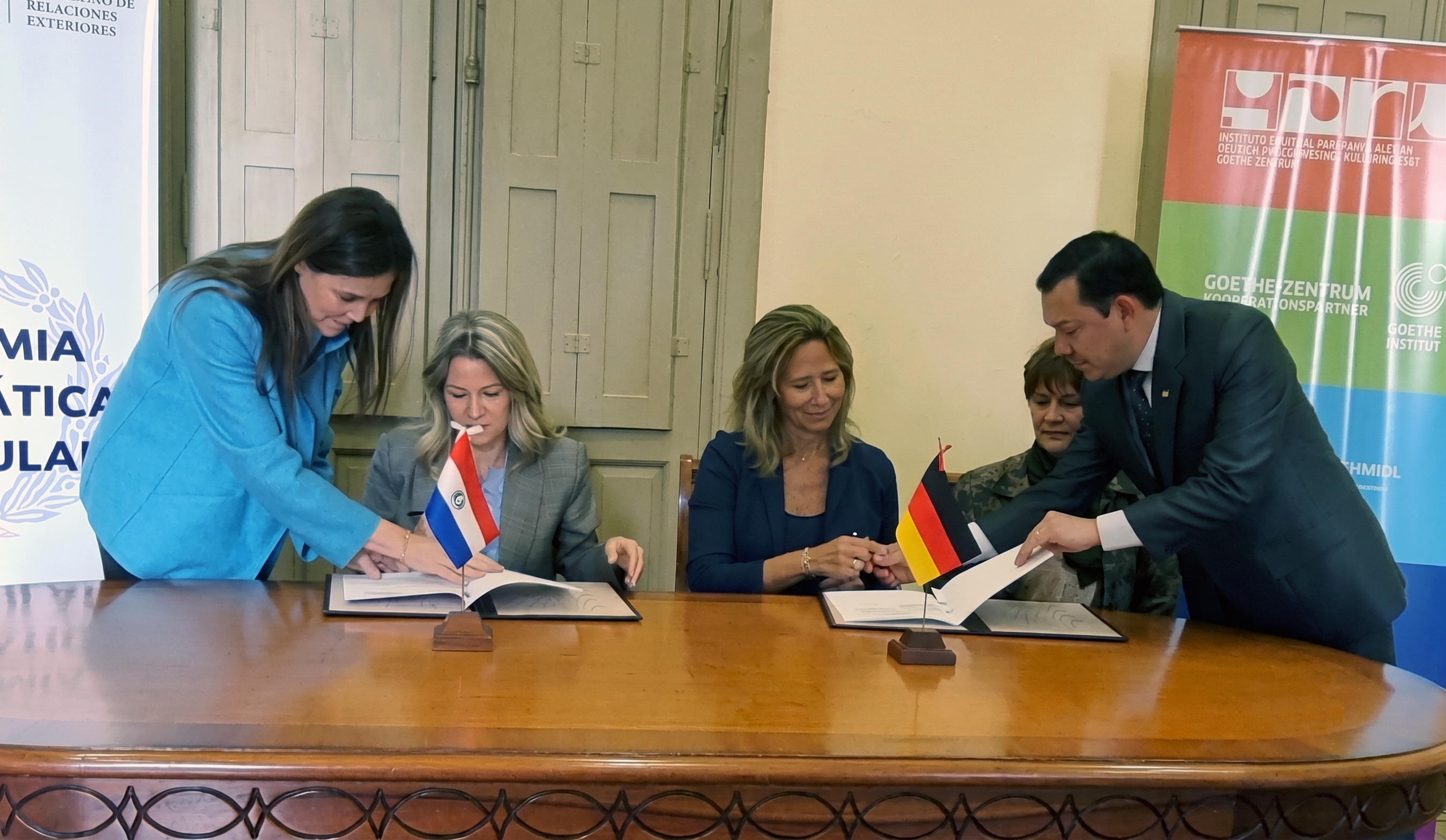 Firma_con_ICPA_-3.jpg