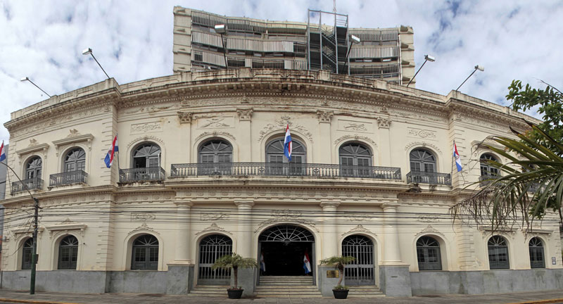 Cancillería dispuso sumario administrativo en Consulado de Málaga