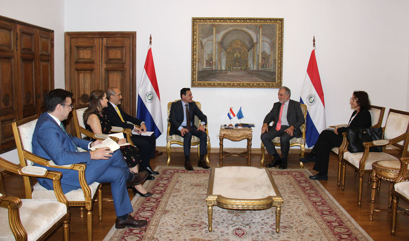 Paraguay quiere preservar y profundizar relaciones positivas con la UE en el marco de la Constitución.