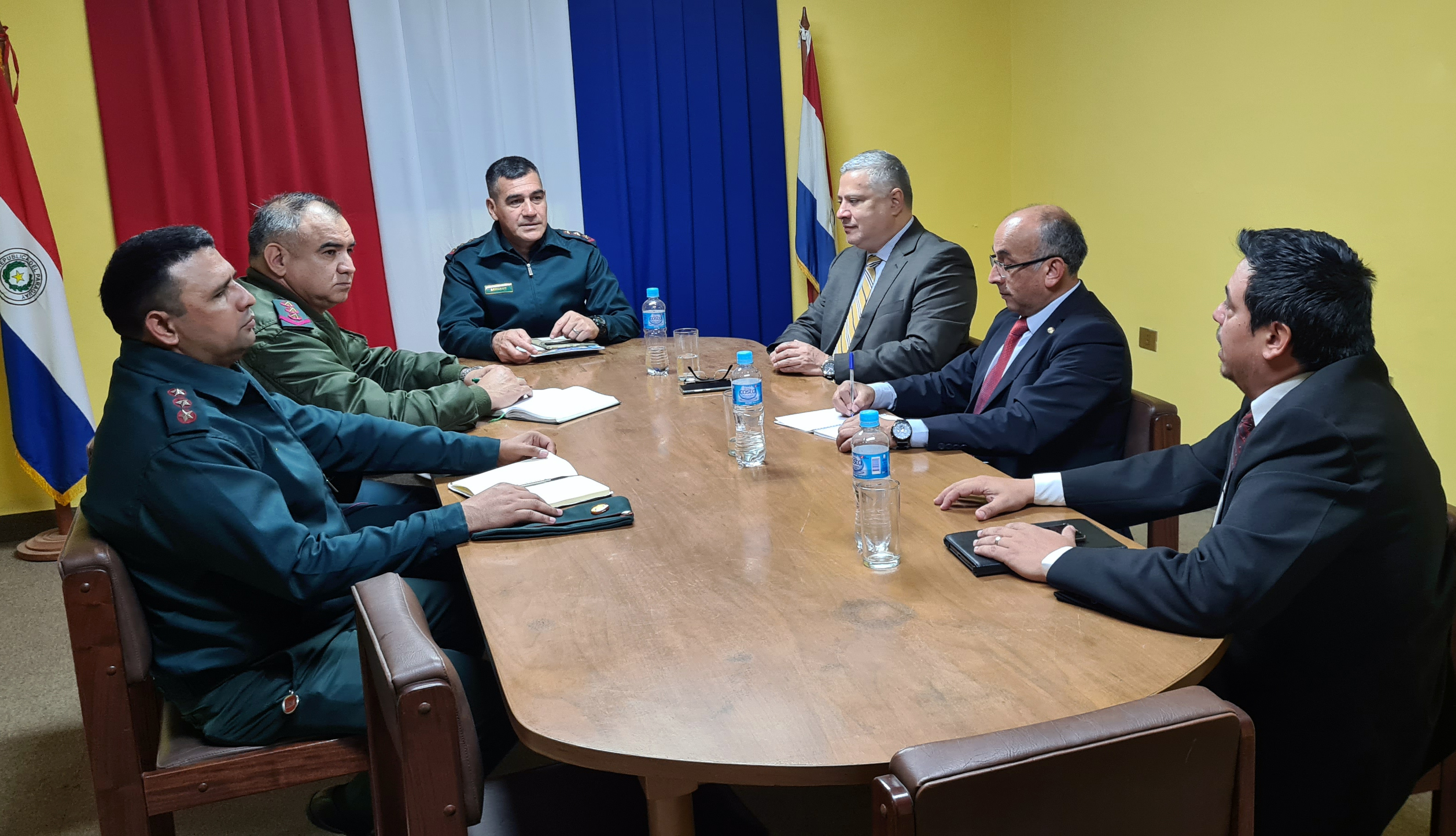 Visita al director de Disergemil.jpg