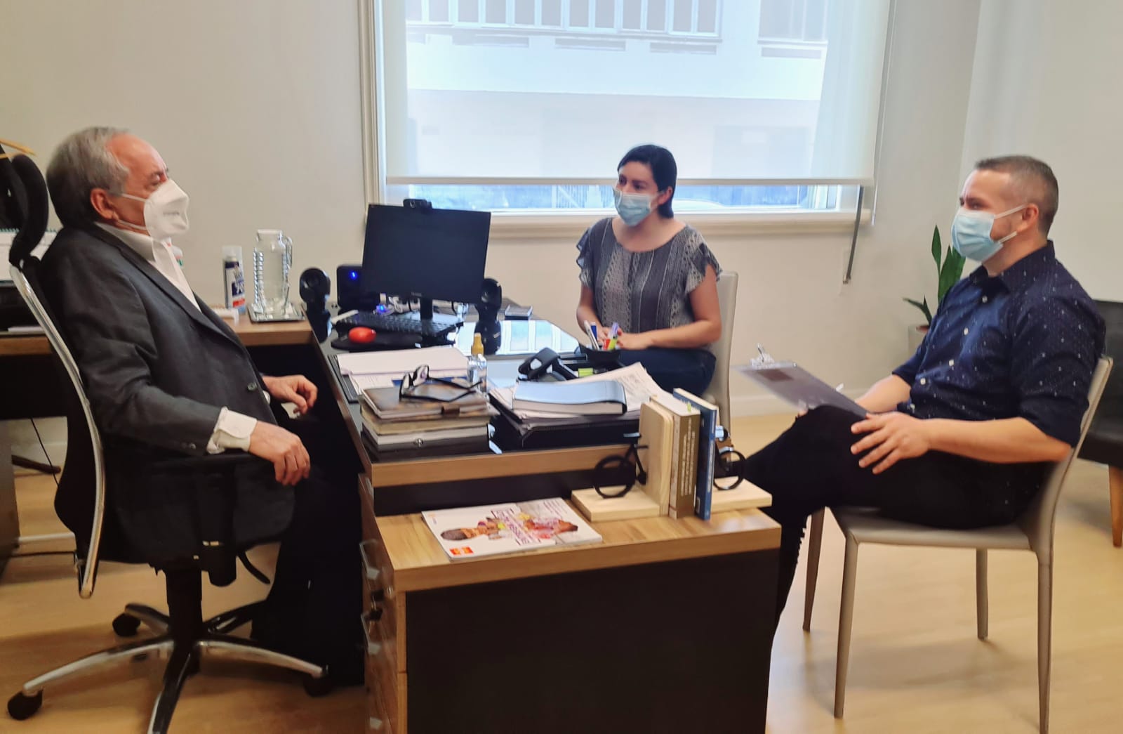 Visita oficiales de enlace